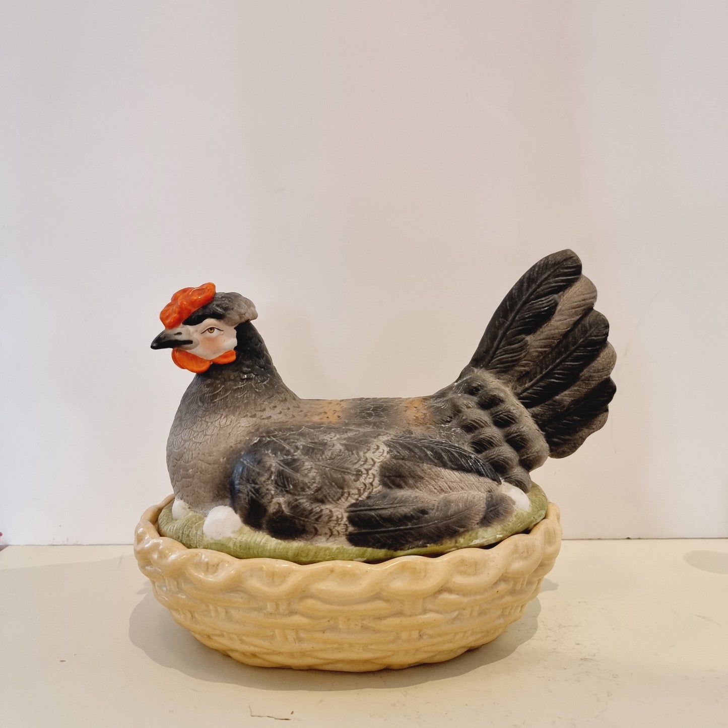 Egg hen Easter