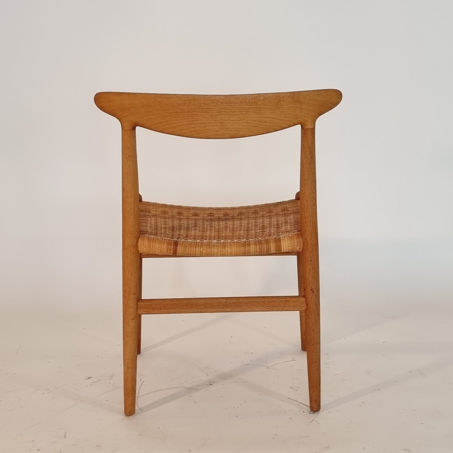 8 dining chairs Hans Wegner W2, oak