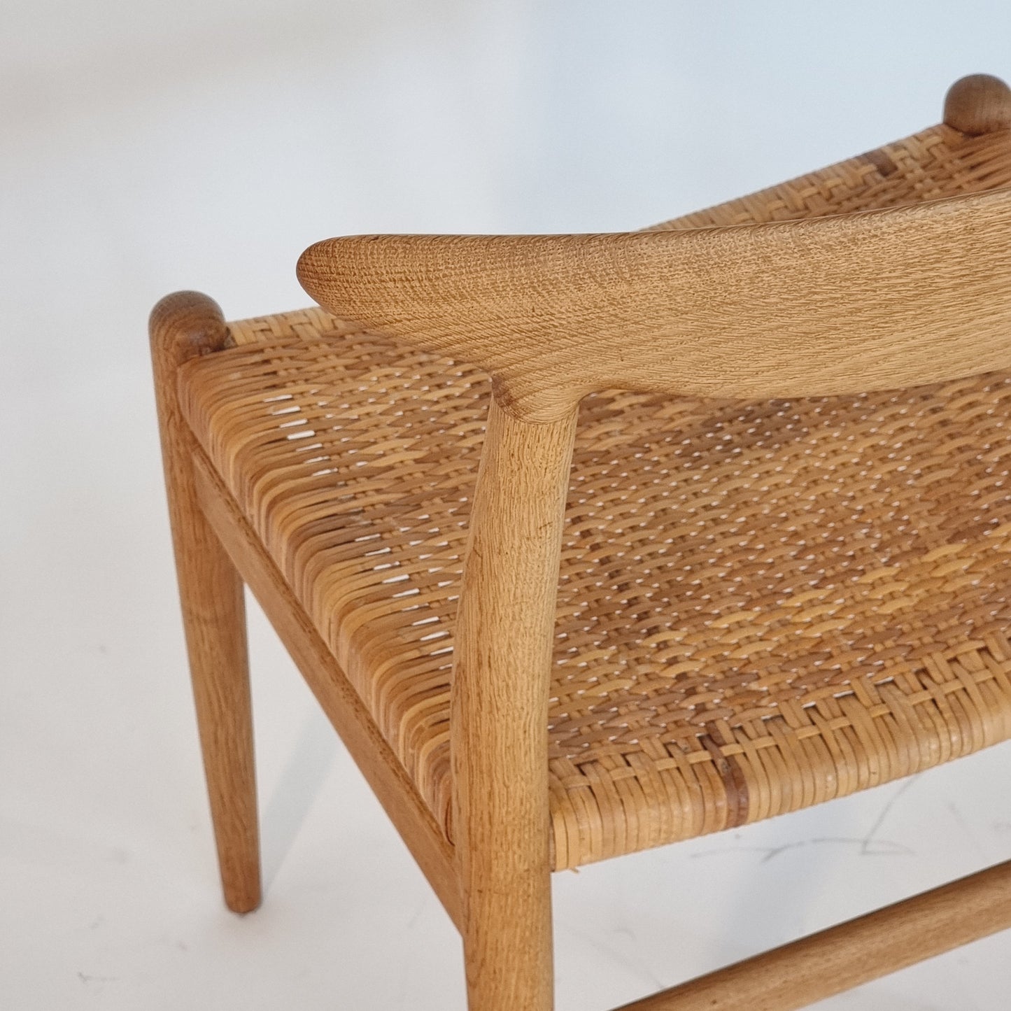 8 dining chairs Hans Wegner W2, oak