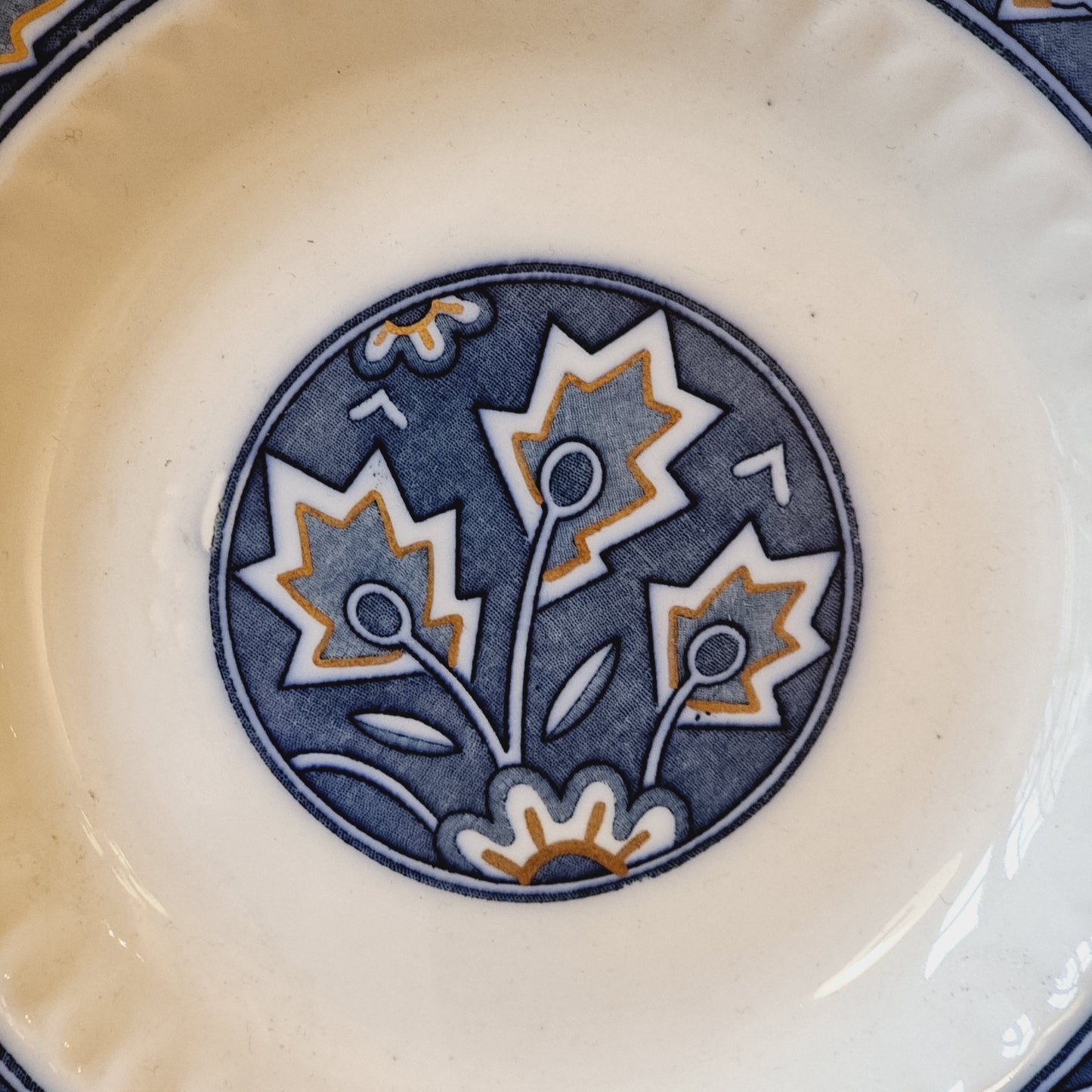 Deep plate Sapphire gold Wilhelm Kåge Gustavsberg 21.5cm