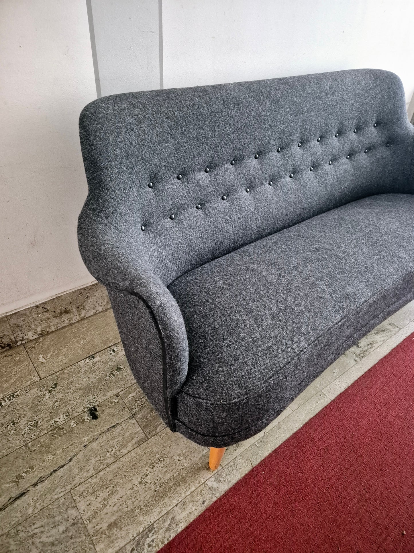 Soffa Carl Malmsten Samsas 3-sits Nyklädd