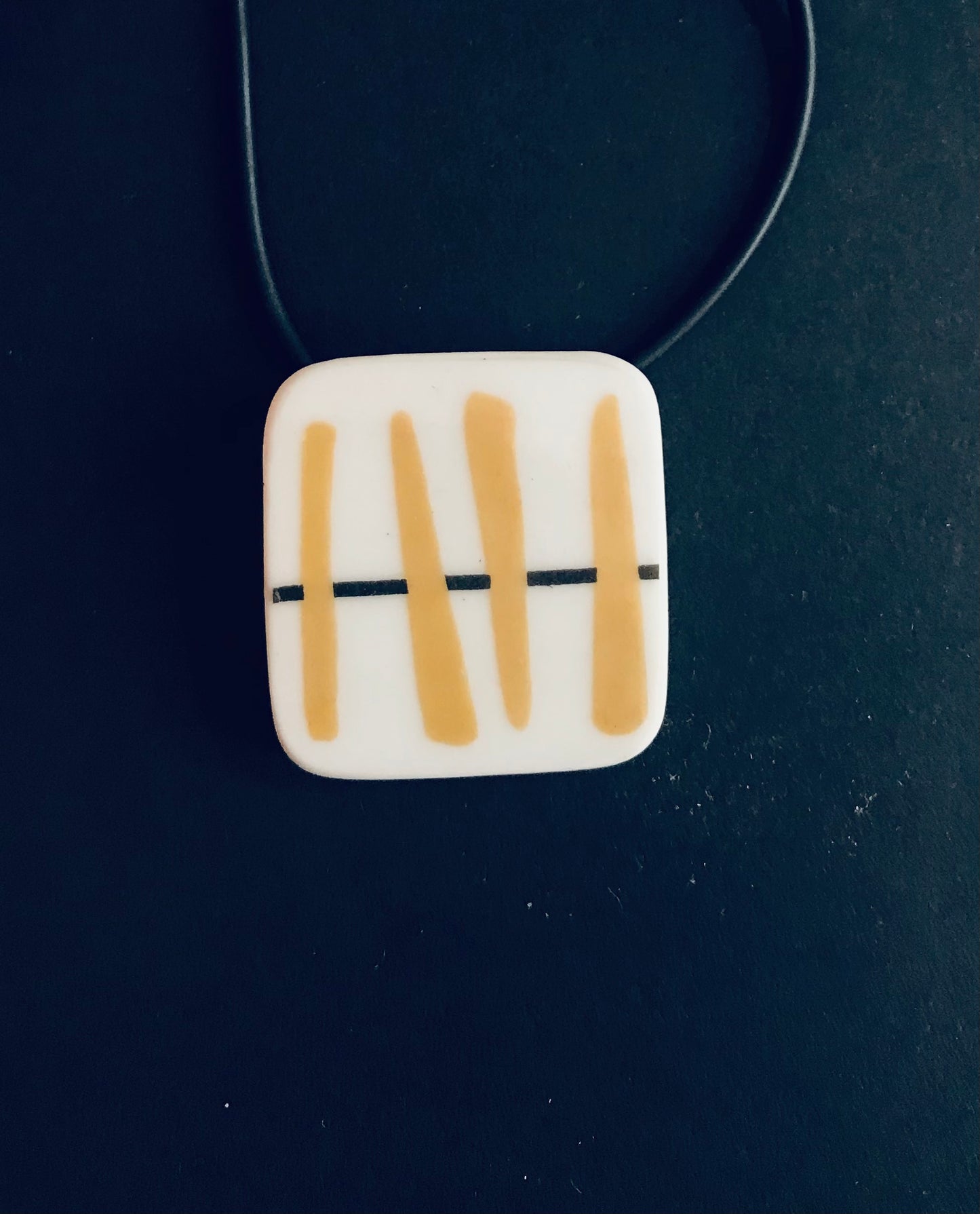 Halsband Kila Design UE Karlskrona