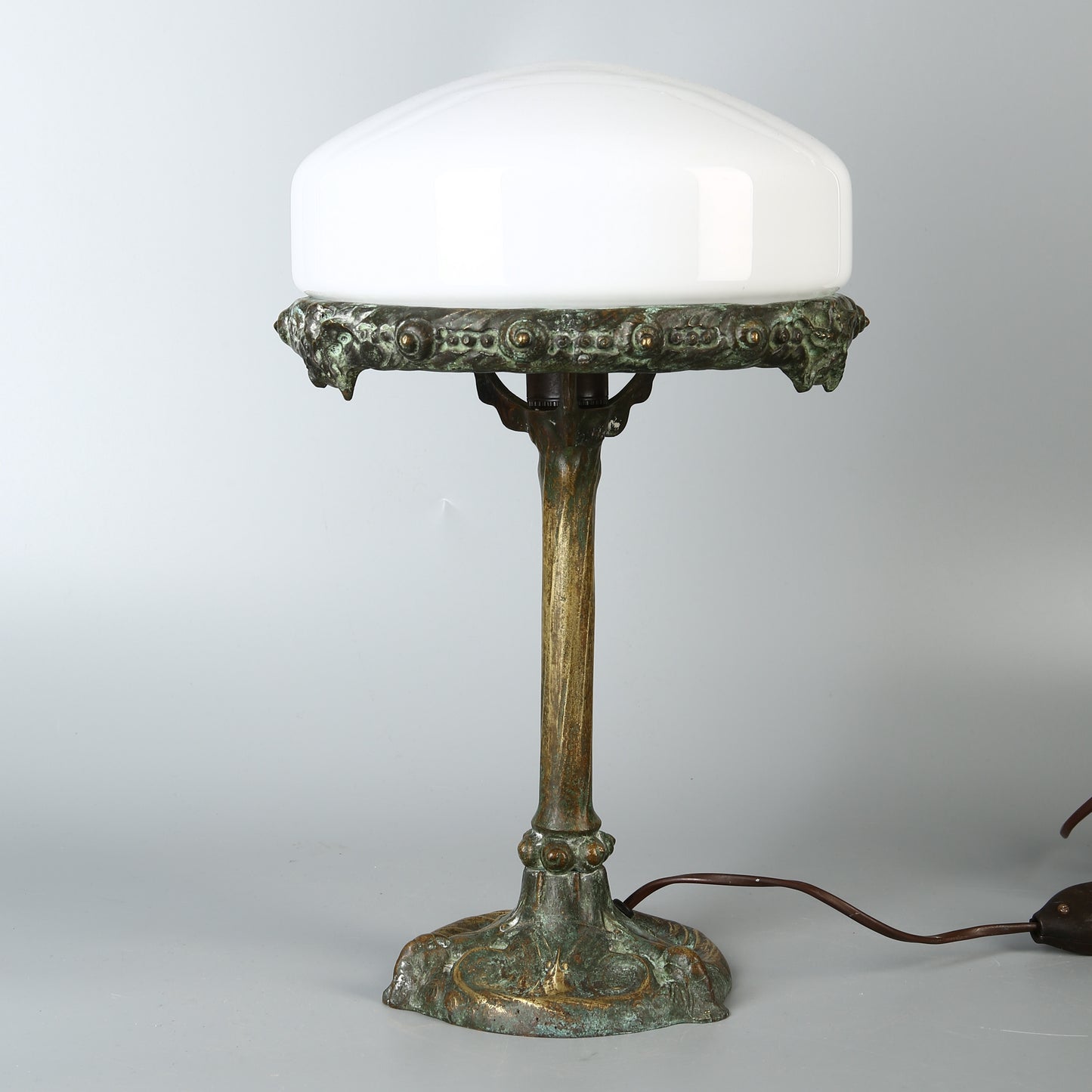 Jugend Böhlmarks bronze table lamp
