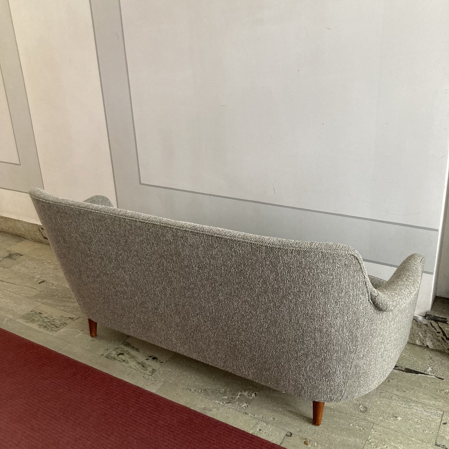 Soffa Carl Malmsten Samsas 3-sits Nyklädd