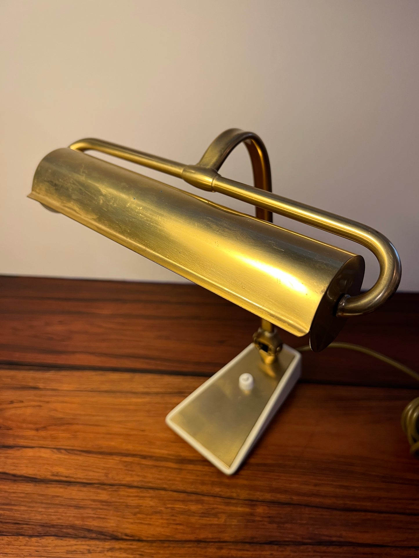 Borens brass table lamp
