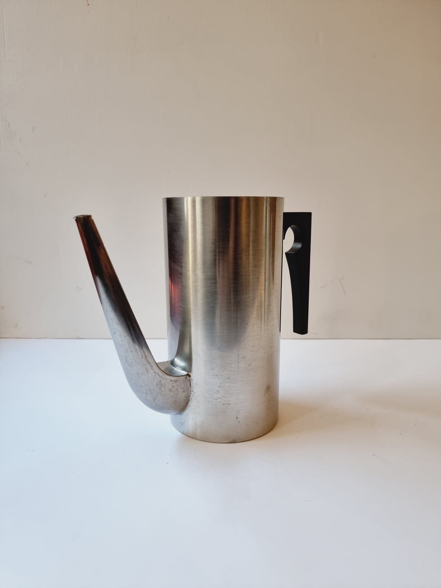 Arne Jacobsen Cylinda Line coffee pot Stelton