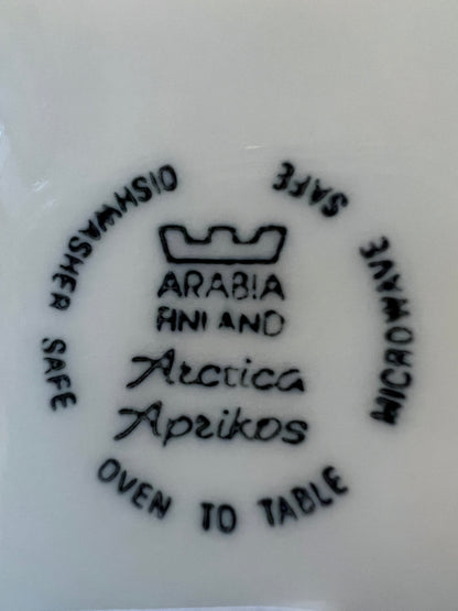 Arctica Aprikos assiett Inkeri Leivo Arabia 20,5cm