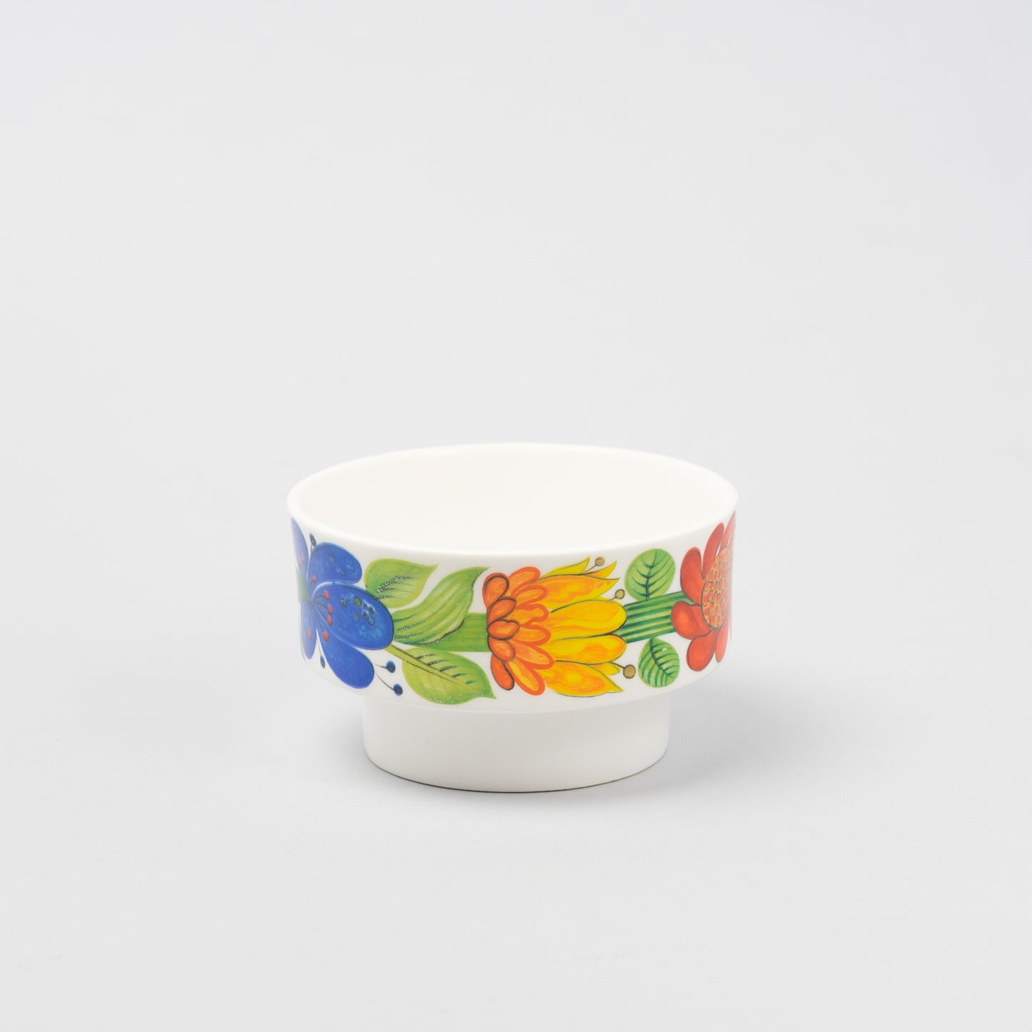 Sockerskål Tahiti av Stig Lindberg för Gustavsberg. Första tillverkningsår 1970. Sugar bowl "Tahiti" by Stig Lindberg for Gustavsberg. First year of production 1970.