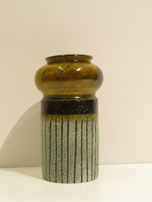 Mari Simmulson vase Mosque Upsala-Ekeby