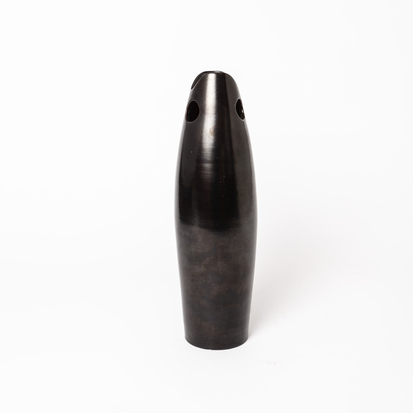 Vas från Nittsjö i lergods, 1950-tal. Märkt Nittsjö SWEDEN. H: 30cm. Nittsjö vase, 1950's. H: 30cm/11,8". Marked Nittsjö SWEDEN.