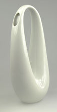 Ladda upp bild till gallerivisning, Rosenthal vase in white porcelain
