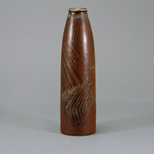 Unik vas av Carl-Harry Stålhane för Rörstrand. 26cm hög. Signerad CH Stålhane -60 An unique vase by Carl-Harry Stålhane for Rörstrand. H: 26cm/10,2″. Signed CH Stålhane -60