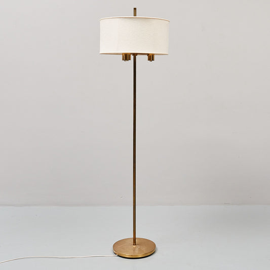 Golvlampa i mässing märkt FAB, 1960-tal. 165cm hög Brass floor lamp marked FAB, 1960's. H: 165cm/65"