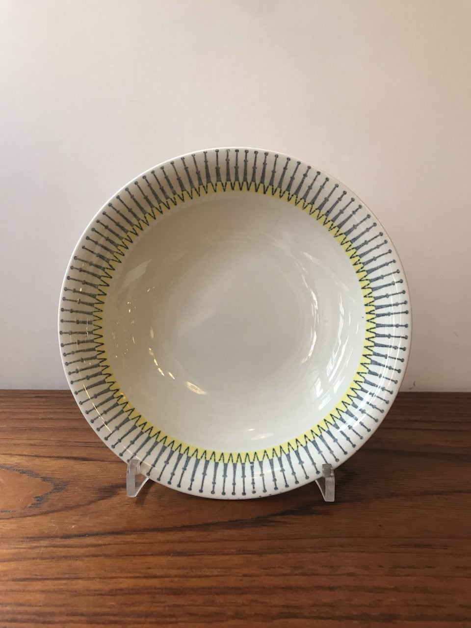 鮮やかなディーププレート Kjell Blomberg Gefle 19cm