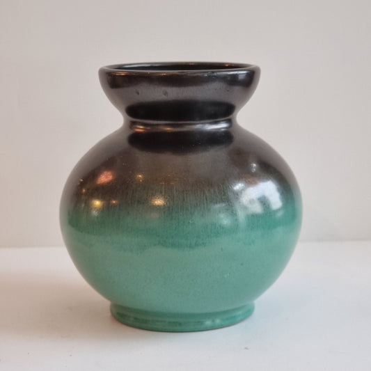 陶器の花瓶 モデル 2715 ウプサラ・エクビー 1930年代