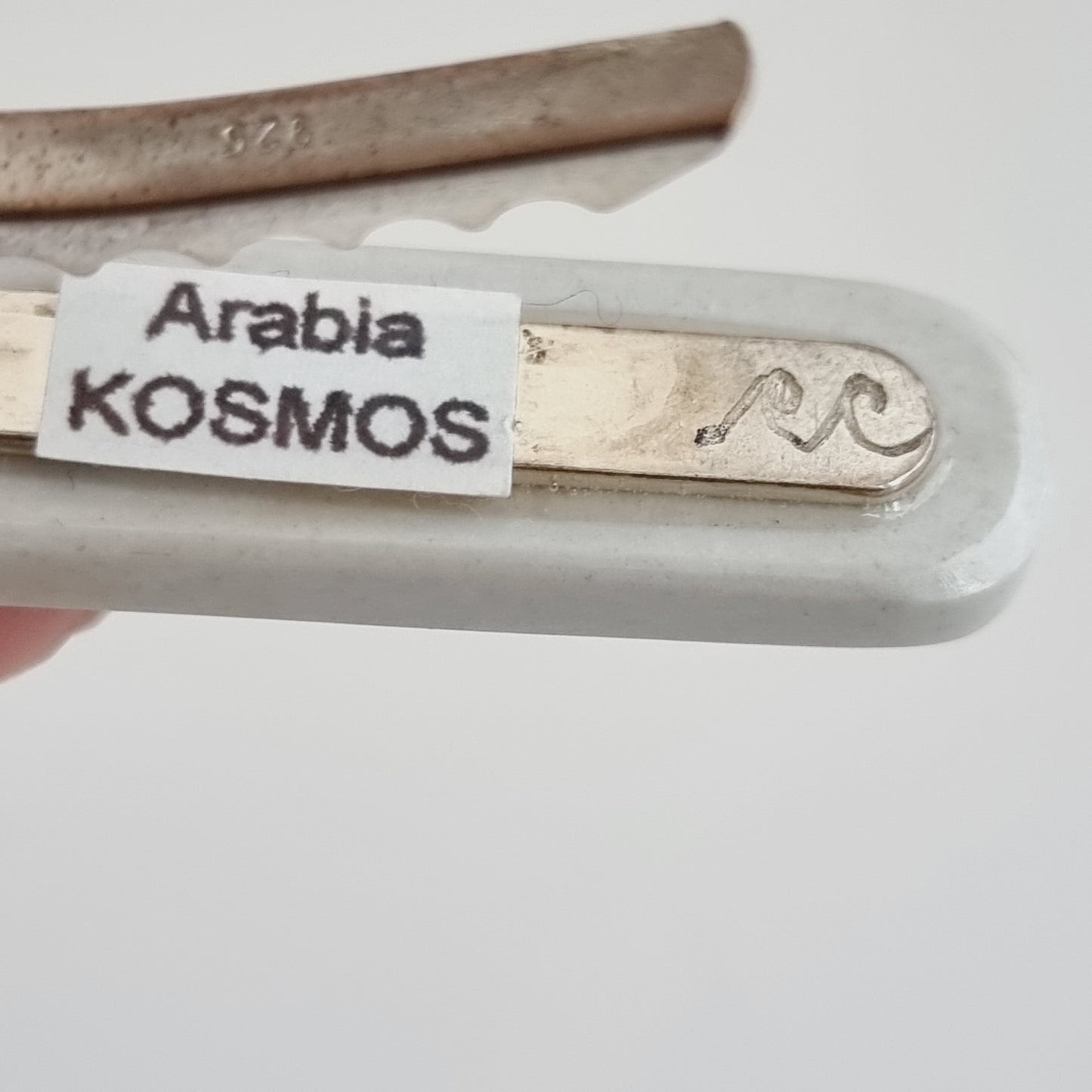 ネクタイピン コスモス アラビア、銀とレトロな磁器
