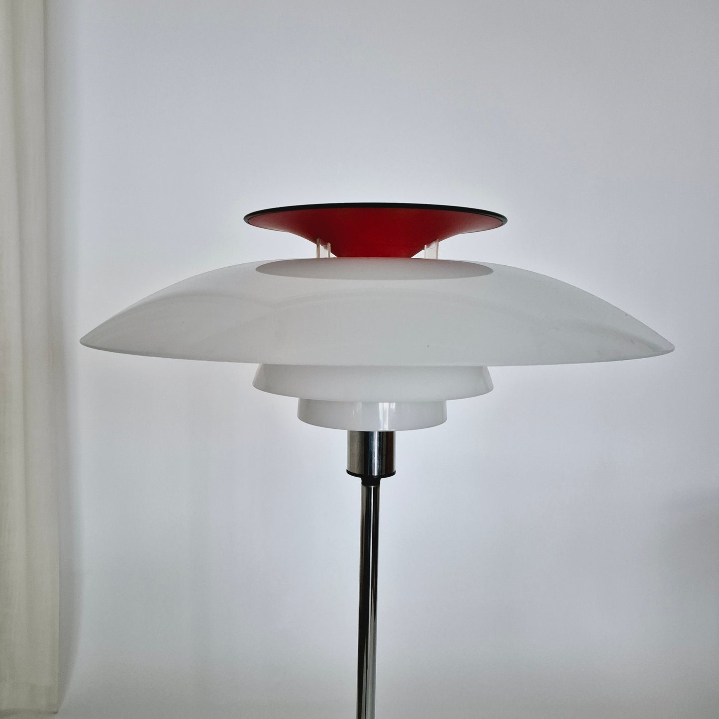 Poul Henningsen, golvlampa PH80, Louis Poulsen