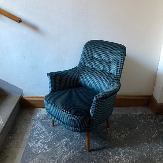 Carl Malmsten fåtölj Husmor Nyklädd