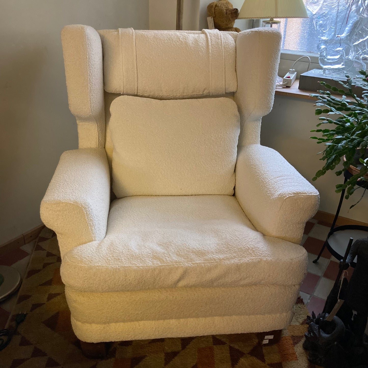 Manhattan fåtölj Sven Wincrantz Nyklädd bouclé