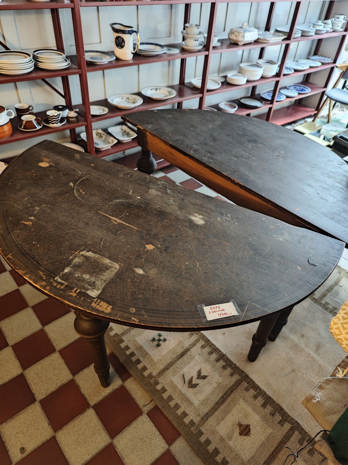 Runt matbord 1880