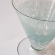 Load image into Gallery viewer, Cocktailglas Boda 1950-tal
