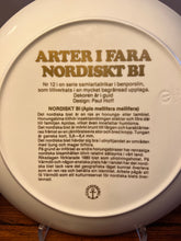 Load image into Gallery viewer, Mattallrik Arter i fara Nordiskt Bi Paul Hoff Gustavsberg 24,5cm
