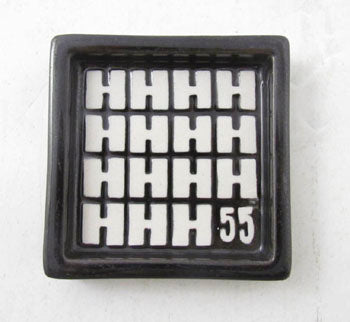 Domino plate 7