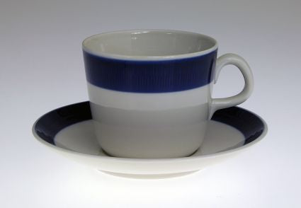 Coffee and tea cups by RÃ¶rstrand "Koka blÃ¥"