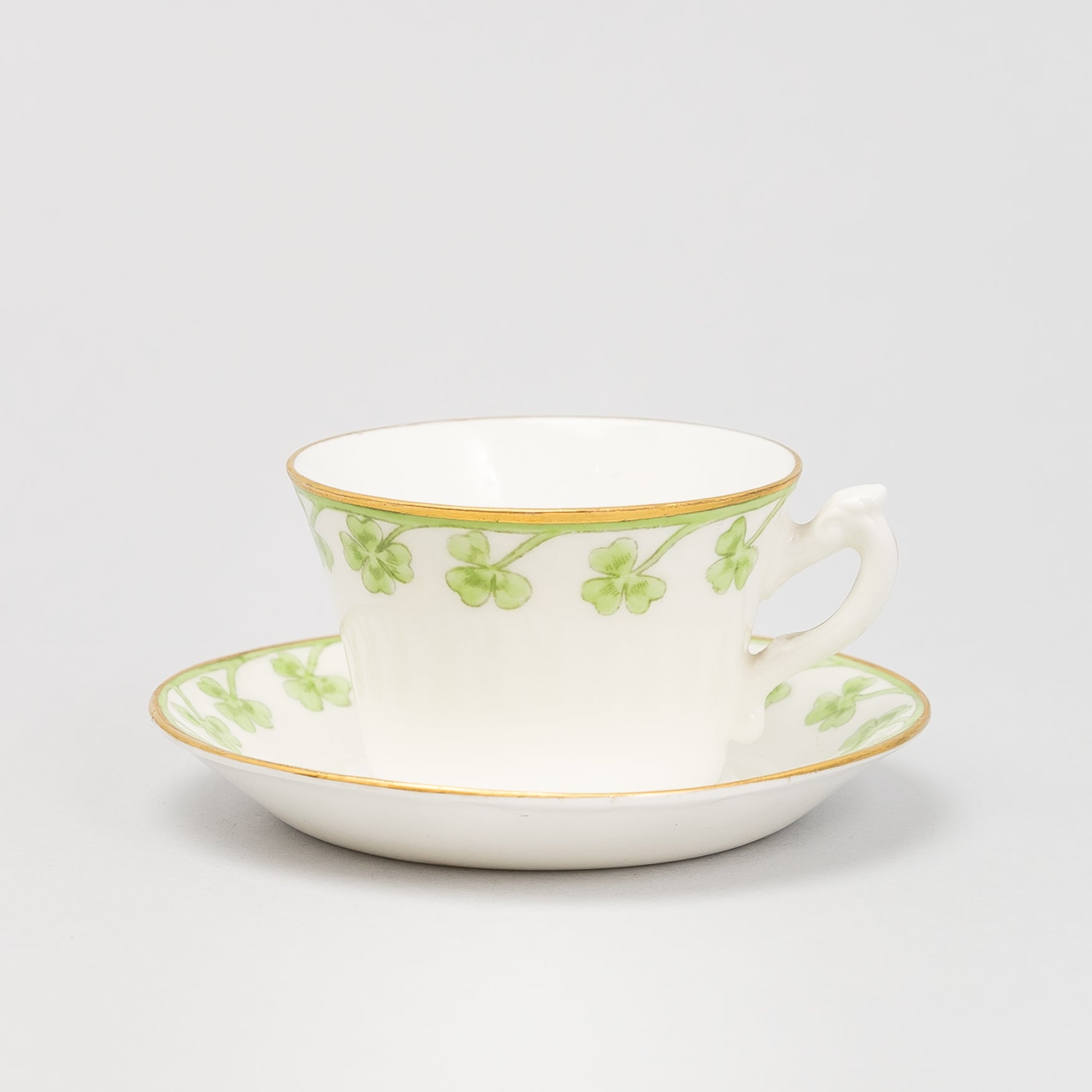 Moccakoppar ”Gunnar” av Gunnar Wennerberg för Gustavsberg. Första tillverkningsår 1905. Small coffee cups “Gunnar” by Gunnar Wennerberg for Gustavberg. First production year 1905.