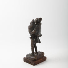 Ladda upp bild till gallerivisning, Gerda Sprinchorn figurin brons
