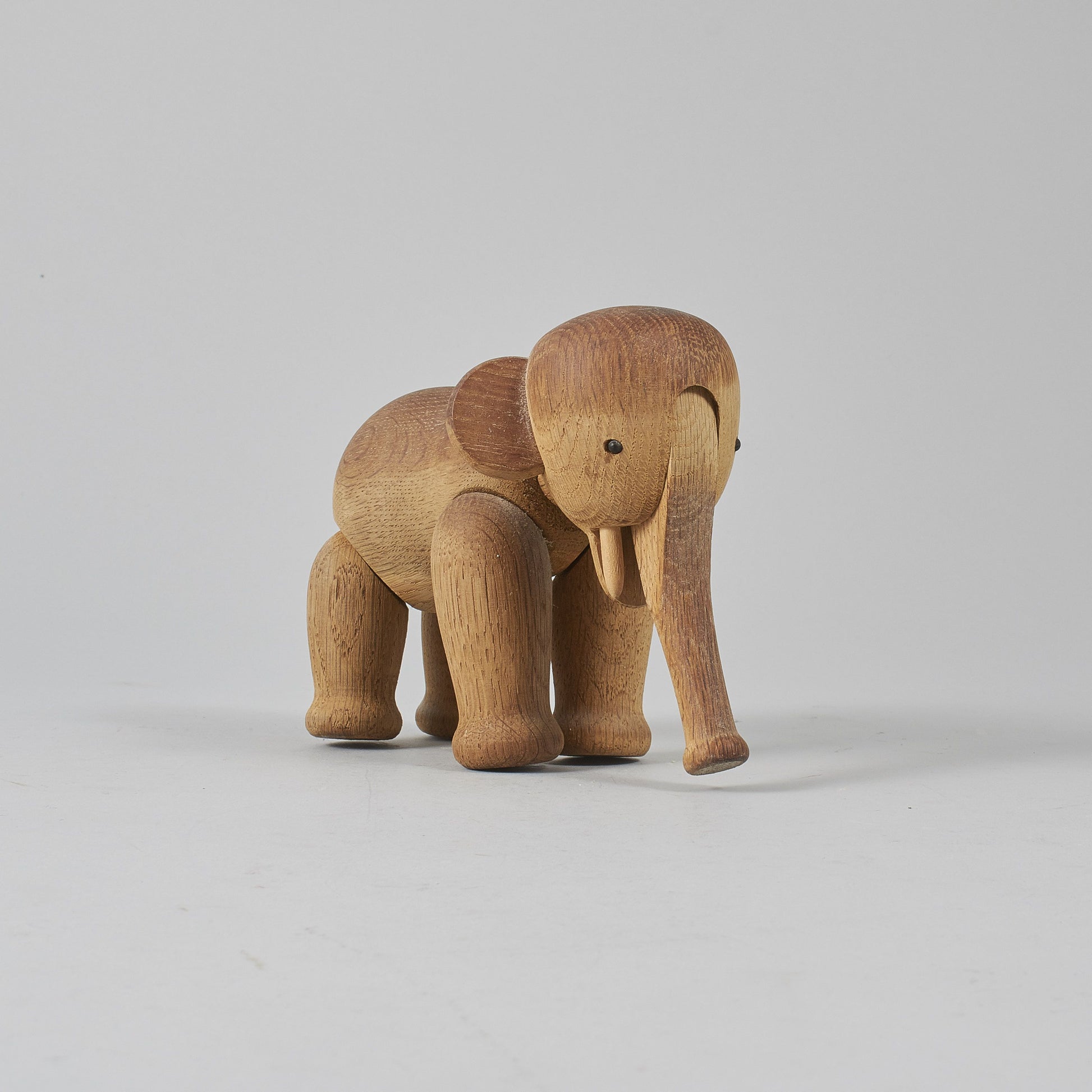 Elefant i trä av Kay Bojesen Kay Bojesen wooden elephant.