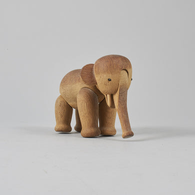 Elefant i trä av Kay Bojesen Kay Bojesen wooden elephant.