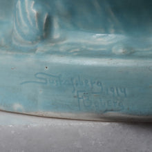 Load image into Gallery viewer, Ferdinand Boberg urna med lock Gustavsberg 1914
