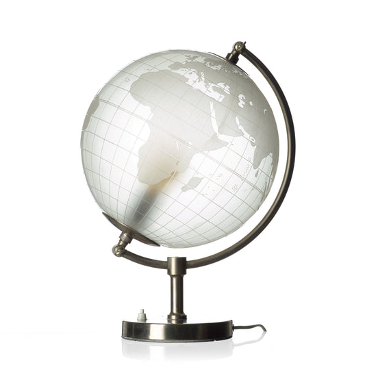 Jordglob från Flygsfors, 1950-tal, i glas med blästrad världskarta. 45cm hög. 1950's Flygsfors globe in glass. H: 45cm/17,7″