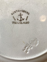Ladda upp bild till gallerivisning, Wilmhelm Kåge tallrik Tussilago Gustavsberg 21,5cm
