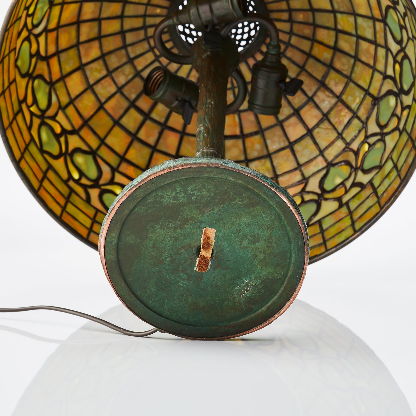 Tiffany Studios bordslampa Vinranka